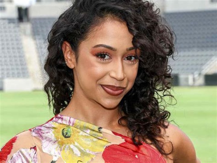Liza Koshy Height, Weight, Measurements, Bra Size, Shoe Size