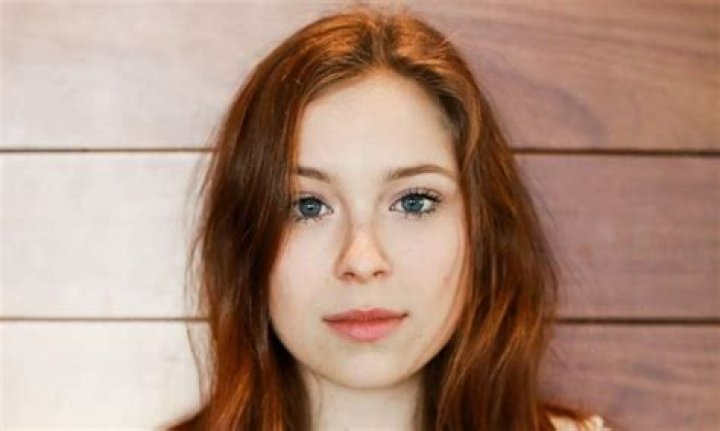 Mina Sundwall Height, Weight, Measurements, Bra Size, Shoe Size